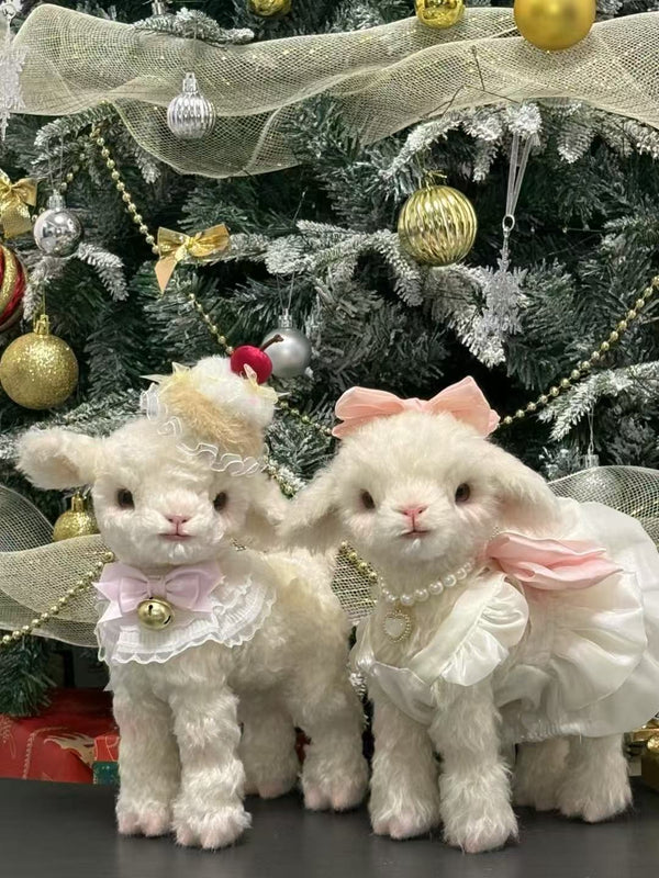 Yukimi Lamb – Handmade Plush with Customizable Accessories